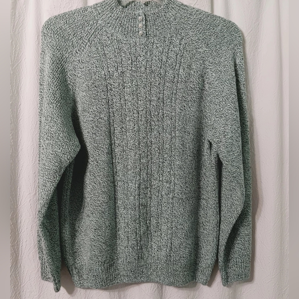 3 X$25 Rebecca Malone Women's Pullover light green Sweater  Long Sleeve Size XL